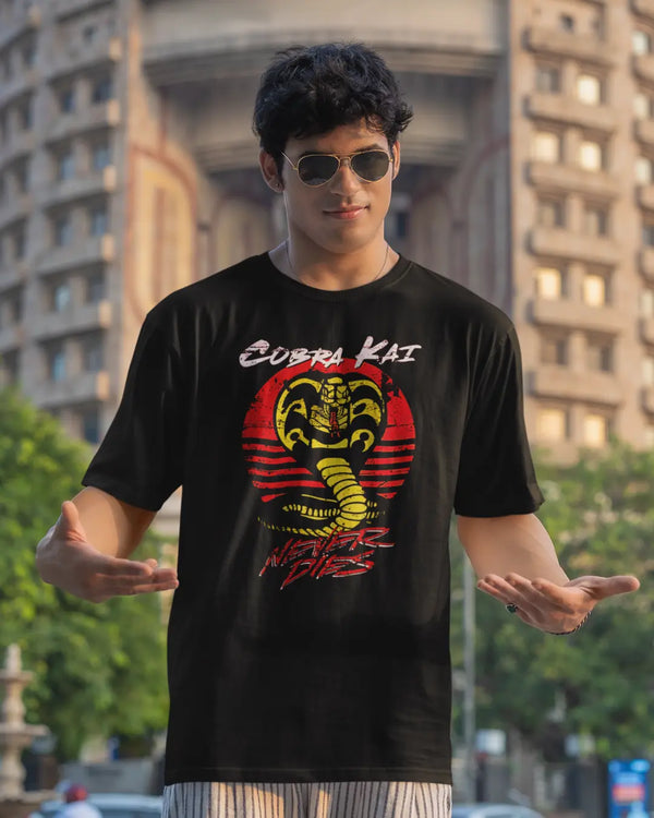 Camiseta Algodão Premium Karatê Kid - Cobra Kai Sun